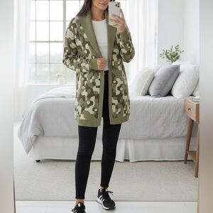One Teaspoon Camo Knit Open Front Cardigan Jacket Size Small
NWT